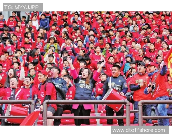 足球明星赵琳娜的传奇之路与她在绿茵场上的辉煌成就